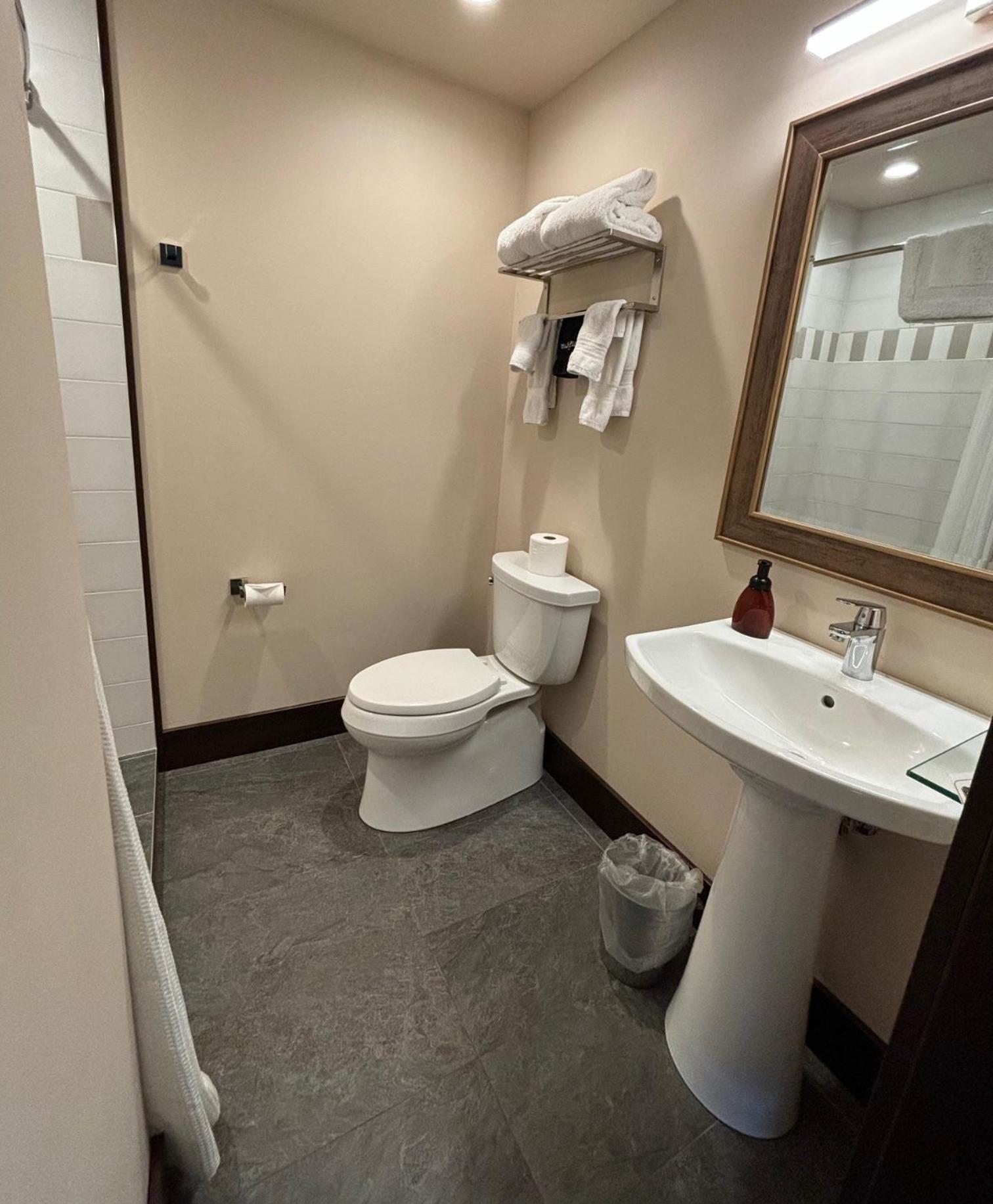 Tahoe Star Hotel Truckee Room photo