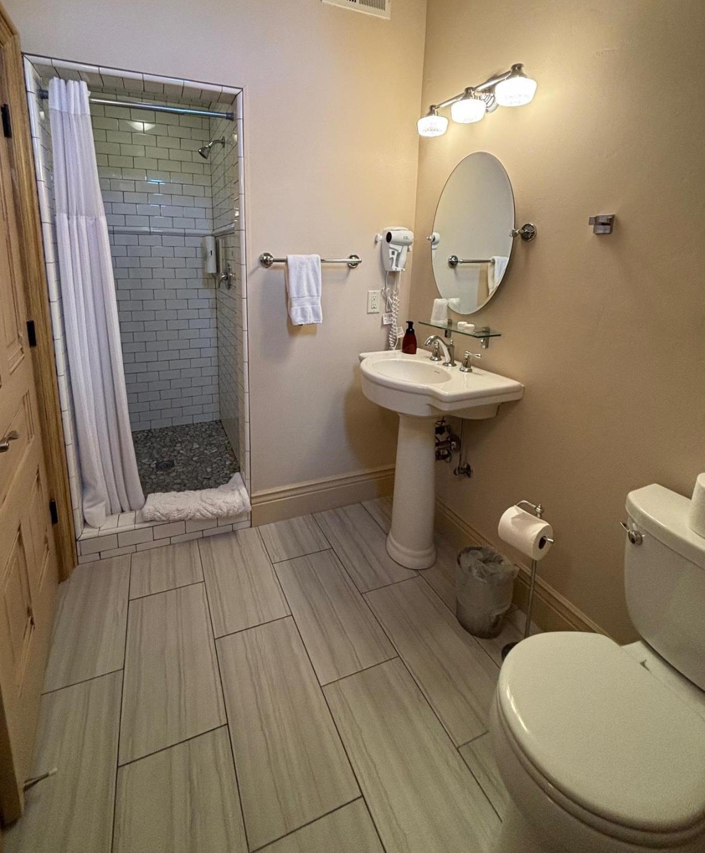 Tahoe Star Hotel Truckee Room photo